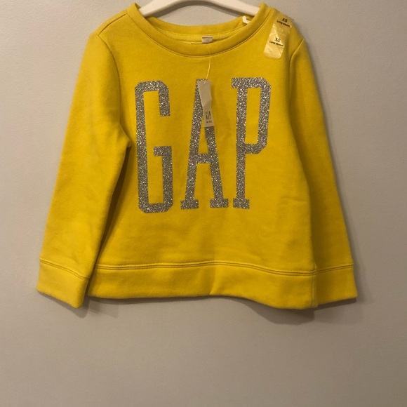 🛍Gap sweatshirt - Picture 1 of 6